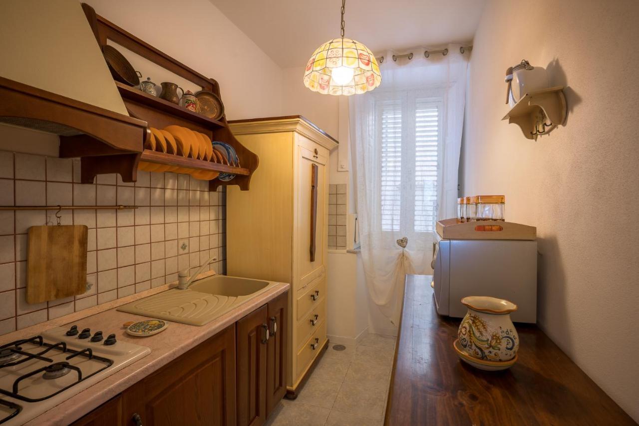 Maniace Sea View Apartment By Ortigia Apartments Сиракуза Екстериор снимка